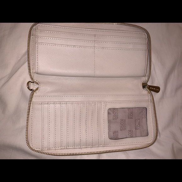 Michael kors wallet - Picture 2 of 4